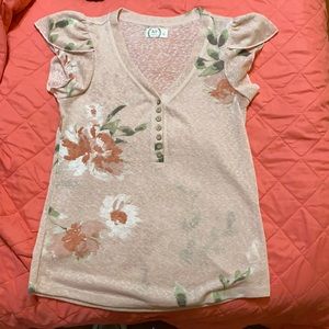 Women’s size small pink floral shirt by Maurices.